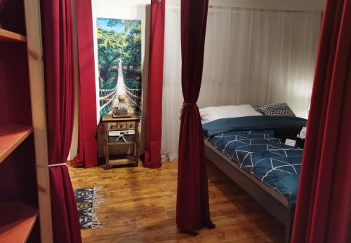 Posteľ alebo postele v izbe v ubytovaní Warsaw Asian vibe apartment