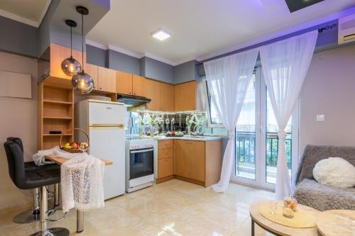 Η κουζίνα ή μικρή κουζίνα στο welcome Dream home