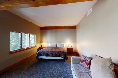 Postel nebo postele na pokoji v ubytování Basingdale Pine