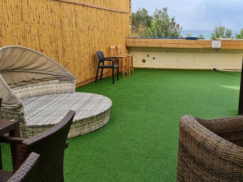 Fotografie z fotogalerie ubytování כוכב הים וילה מול הגלים וברכה פרטית סגורה v destinaci Netanja