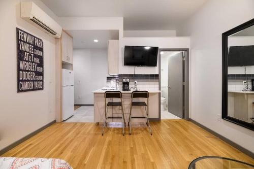 Eldhús eða eldhúskrókur á Modern Studio In City Center, Near Boston Common