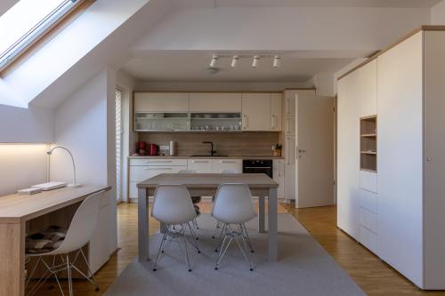 Kuchyň nebo kuchyňský kout v ubytování Bled4U Apartment