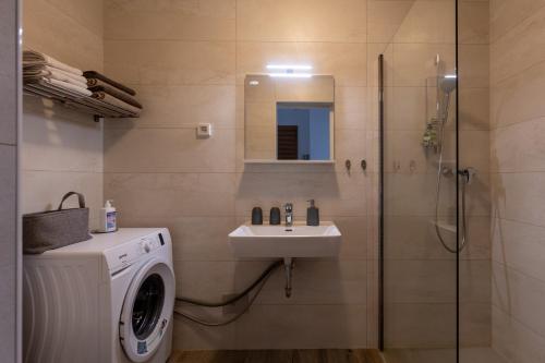 Bany a Bled4U Apartment