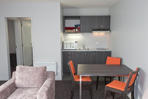 Kuchyň nebo kuchyňský kout v ubytování Copthorne Hotel Palmerston North