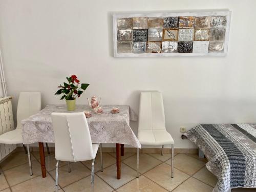 Gallery image of Guest House Renata in Plomin