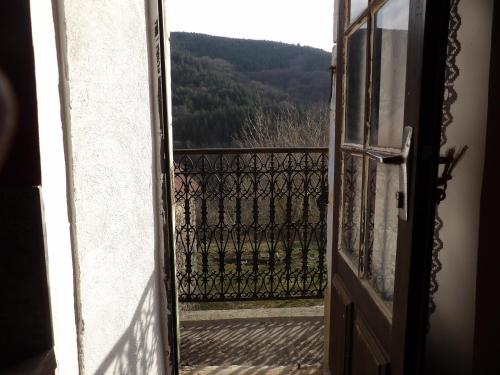 Nespecifikovaný výhled na hory nebo výhled na hory při pohledu z apartmánu