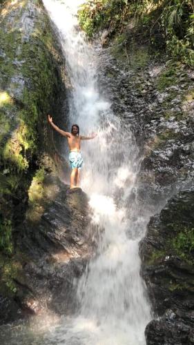 Gambar di galeri bagi Waterfall El Paraíso - Cabañas, jacuzzi, piscina y cascada en medio de la naturaleza di Nocaima