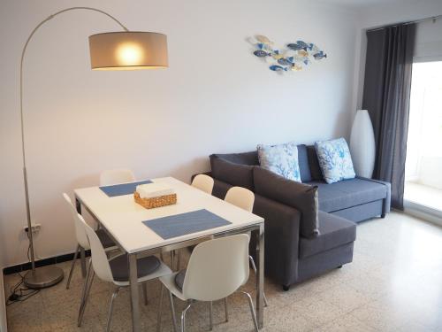 Apartament reformat amb vistes al mar i a les Illes Medes