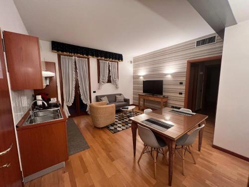 Η κουζίνα ή μικρή κουζίνα στο Palazzo Brando - Living Apartments