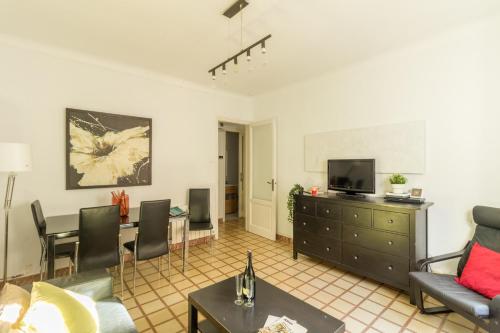 rentBCN City Center Apartment