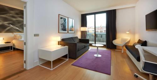 NH Collection Villa de Bilbao Image