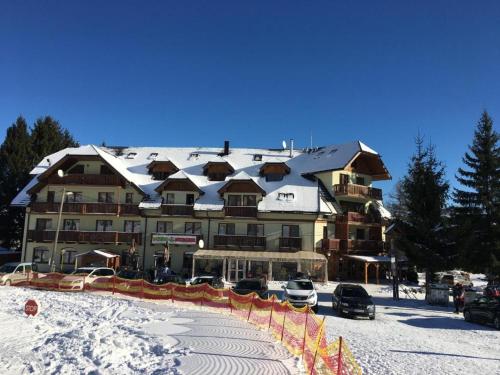 Apartment House Kamzík 9