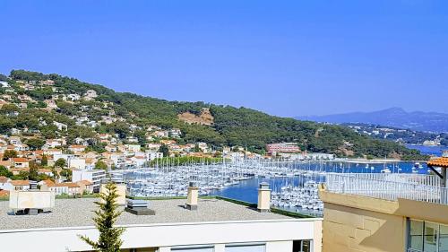 Superbe vue sur le port, résidence avec piscine