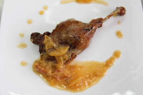 ホテルの敷地内または近くでの食事または食べ物