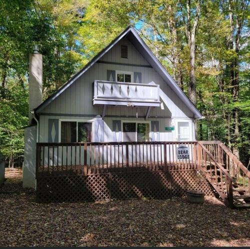 3 Bedroom Chalet at Lake Arrowhead – Photos 2
