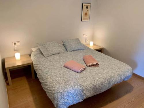 Llit o llits en una habitació de 3 Bedroom Jazz Apartment with Private Terrace