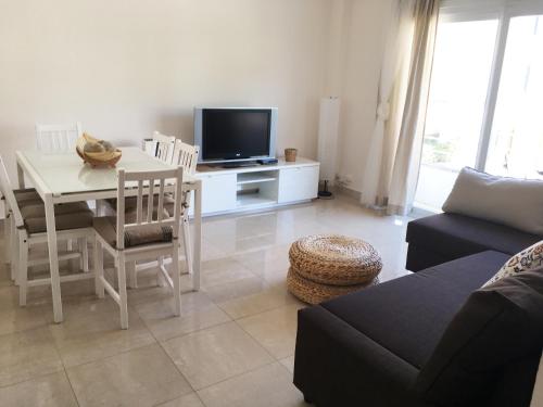 Apartamento centrico y renovado, 100m de la playa