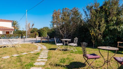 Un jardín fuera de QUADRIFOGLIO Affittacamere
