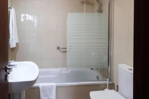 Holiday resort Clube Pinhal da Foz, Esposende, Studio for 2 pers tesisinde bir banyo