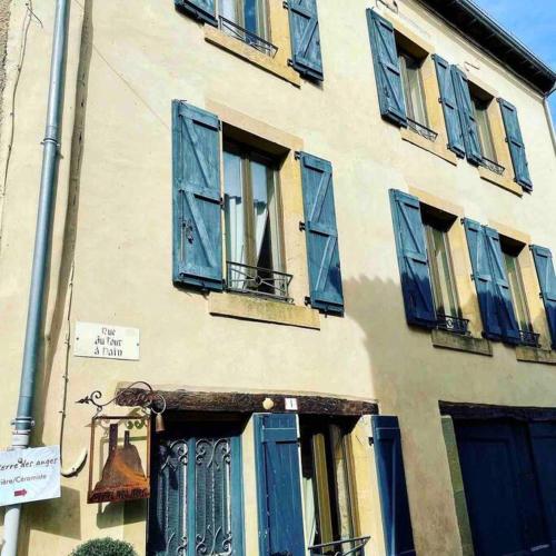 Fotografie z fotogalerie ubytování Gîte du Roc v destinaci Peyrusse-le-Roc