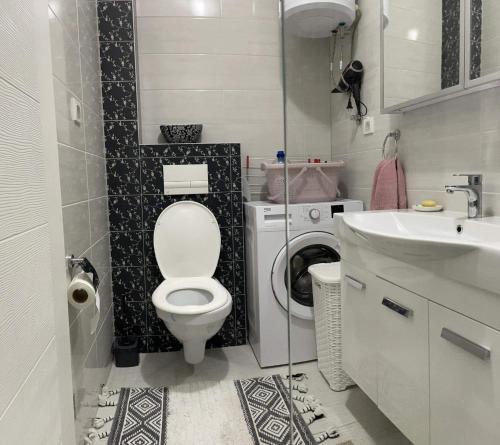 Bany a Apartman SIMS