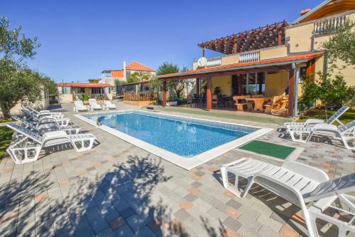 Fotografie z fotogalerie ubytování Apartments & Mobile Homes Ivas v Pakoštane