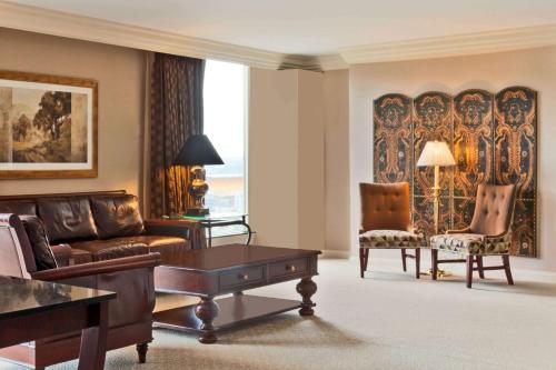 Wyndham Grand Pittsburgh Image