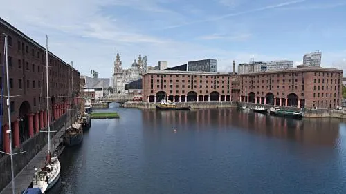 Holiday Inn Express Liverpool-Albert Dock, an IHG Hotel photo