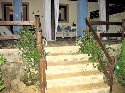 Φωτογραφία από το άλμπουμ του Villas and apartments on a private farm, only 1 km away from the beach! στη Λευκόγεια