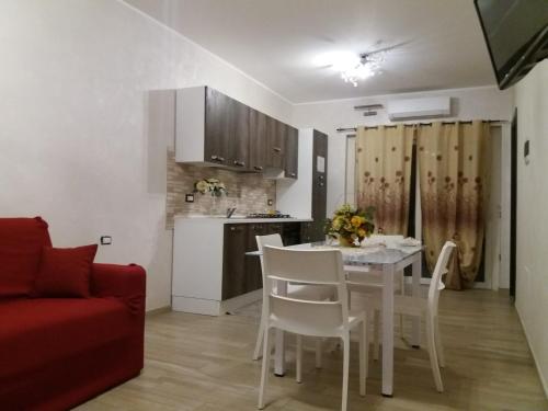 Dapur atau dapur kecil di La Playa Del Sol Tropea