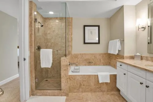 2 Bedroom OR King Studio Suites Four Seasons Hotel Miami Free Wi-Fi & Free Parking photo 58