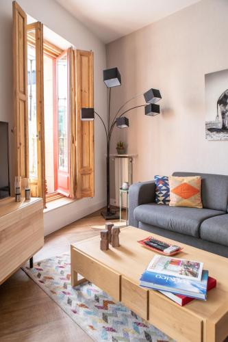Luxury Apartment near Royal Palace