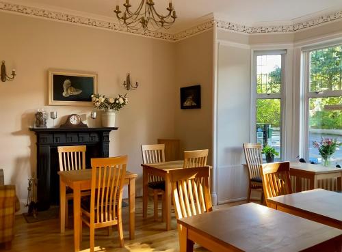 Restoran atau tempat lain untuk makan di Fernbank House