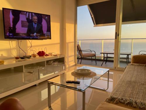 Ventana al mar