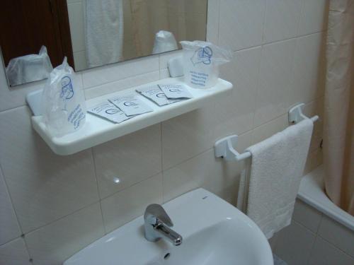 Kylpyhuone majoituspaikassa Hostal Durán