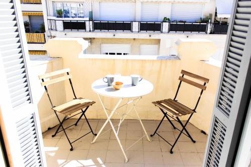 Joli Studio avec balcon, Centre Ville