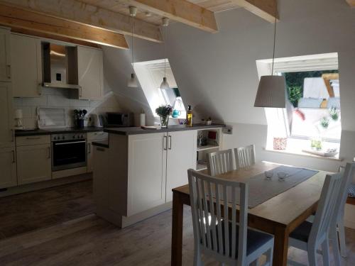 Una cocina o zona de cocina en Aalborg