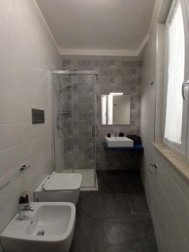 Ένα μπάνιο στο MiBu House