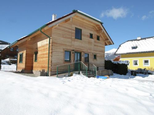 Chalet in Sankt Margarethen with sauna v zime