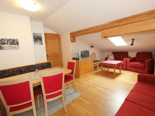 Fotografia z galérie ubytovania Quaint Apartment in Längenfeld with Sauna v destinácii Huben