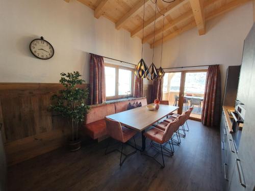 Fotografia z galérie ubytovania Apartment in Kaltenbach Tyrol near the ski v destinácii Kaltenbach