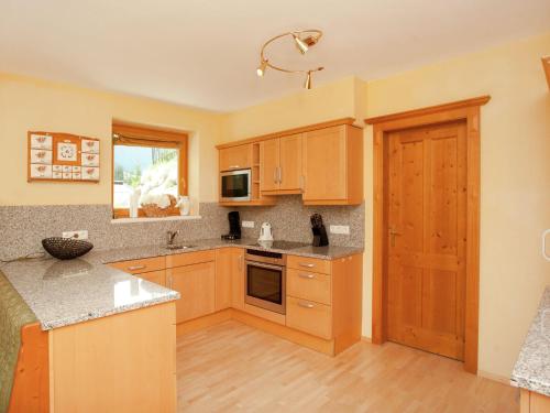 Chalet in Saalbach for 10 guests