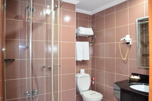 Een badkamer bij Hotel Ebru Antique