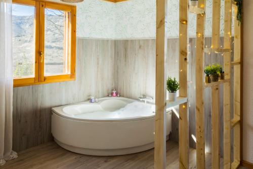 Bathroom sa Apartamentos Turísticos Matagacha