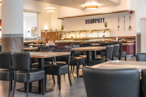 Restoran atau tempat lain untuk makan di Astoria Easy