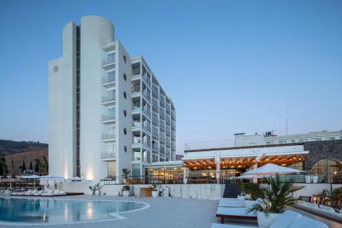 Bazén v ubytování Galei Kinneret Hotel nebo v jeho okolí