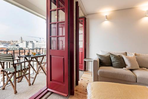 Downtown Studio w/ Gorgeous Views by LovelyStay