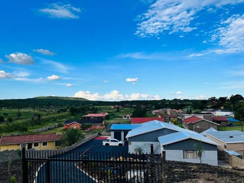 a view of a small town under a blue sky at Aaron's Nest Bed and Breakfast in Ladysmith