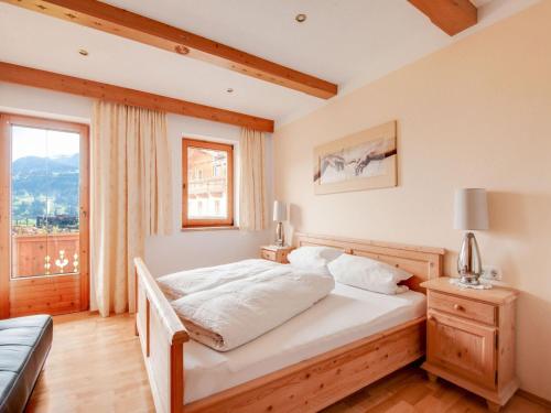 Posteľ alebo postele v izbe v ubytovaní Apartment in Hainzenberg near Ski Bus Stop