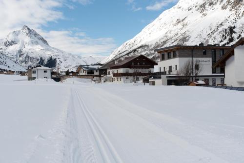 Gallery image of Mountain Lodge in Galtür